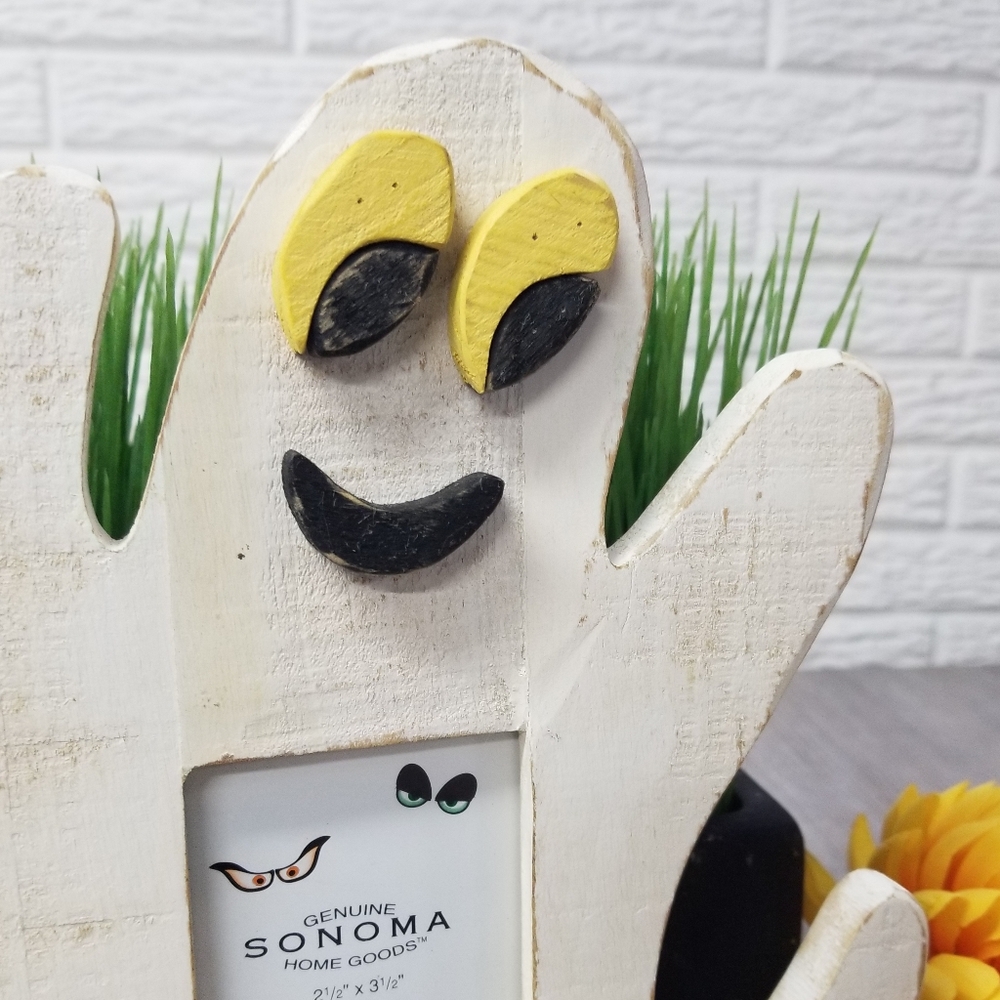 Wooden Ghost Frame/Decor - Picture 8 of 10